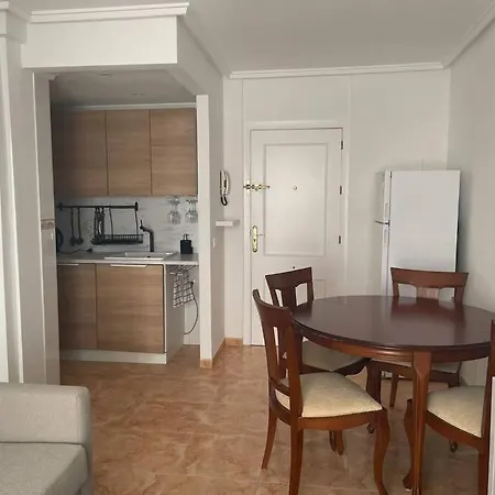 Apartment Cozy 5 Mins To Beach Torrevieja